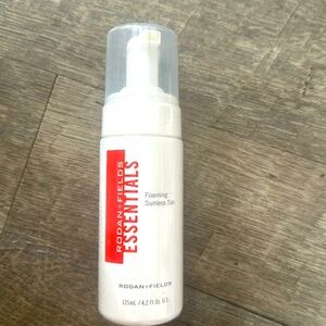 Essentials foaming sunless tan